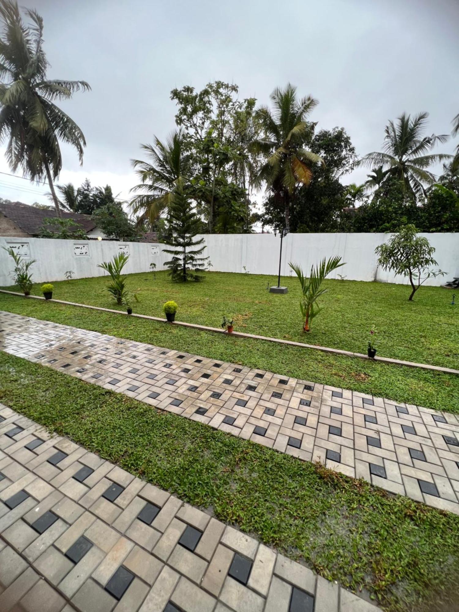 Ahasna Airport Villa Negombo Buitenkant foto