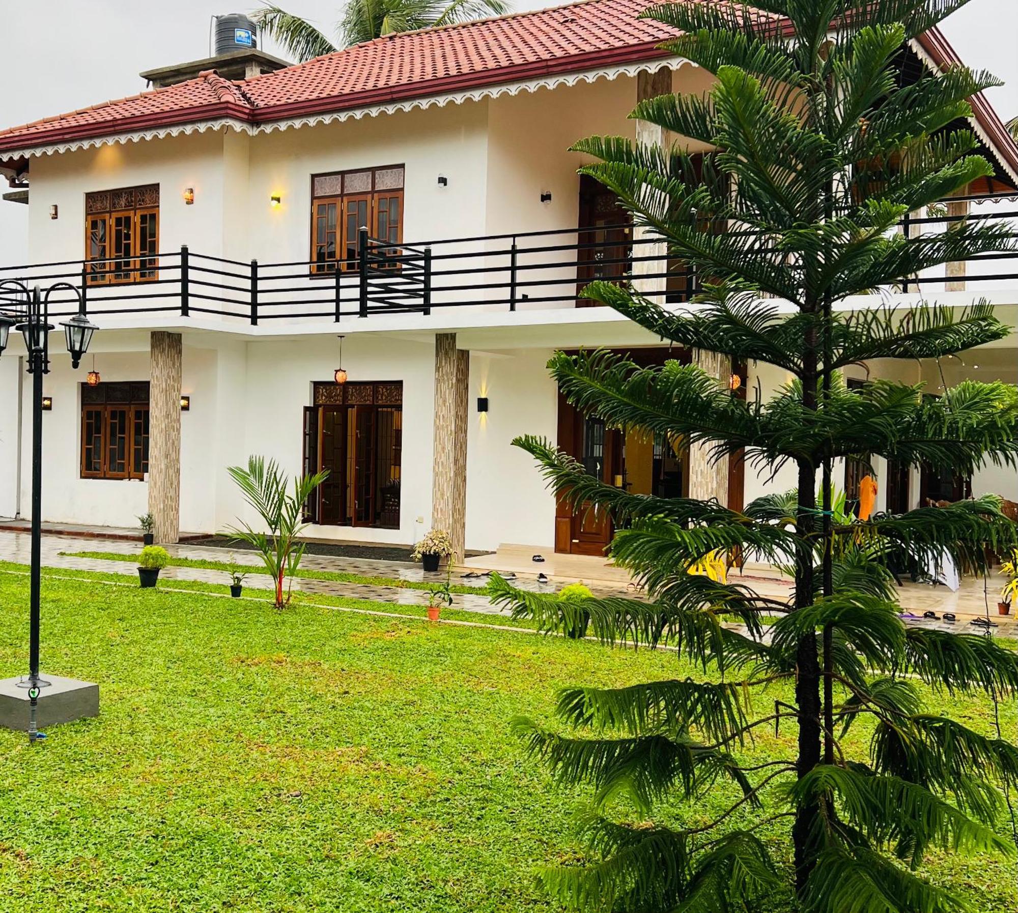 Ahasna Airport Villa Negombo Buitenkant foto